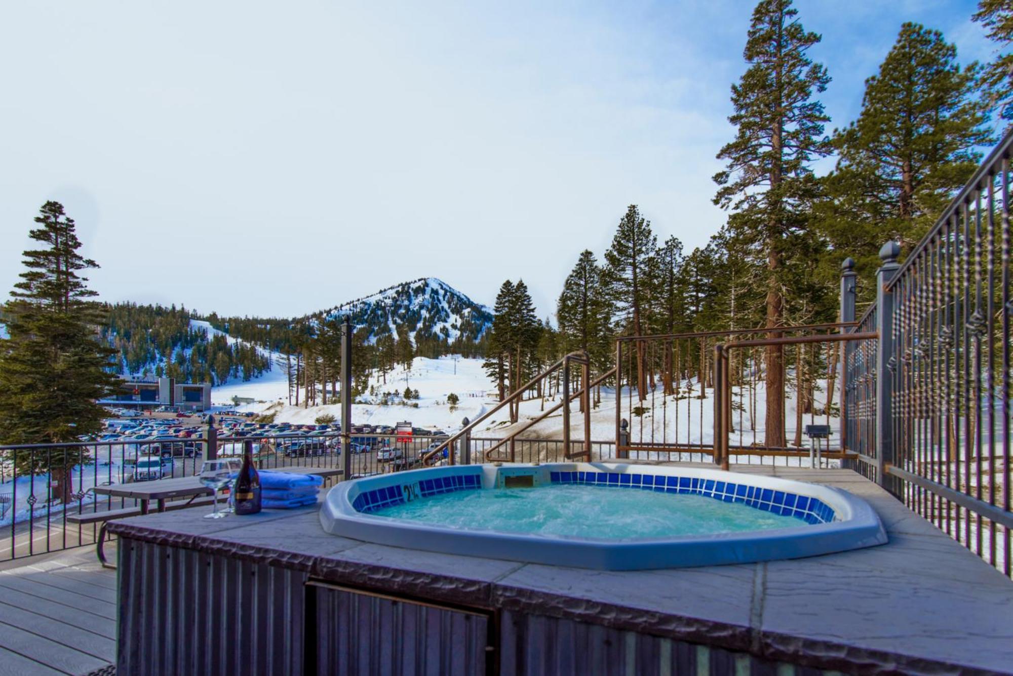 Austria Hof Lodge Mammoth Lakes Exterior photo